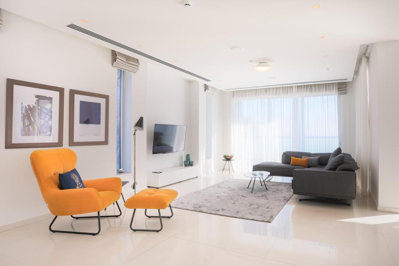 Sea Pearl Beachfront Villas - Breeze 아이아 나파 외부 사진