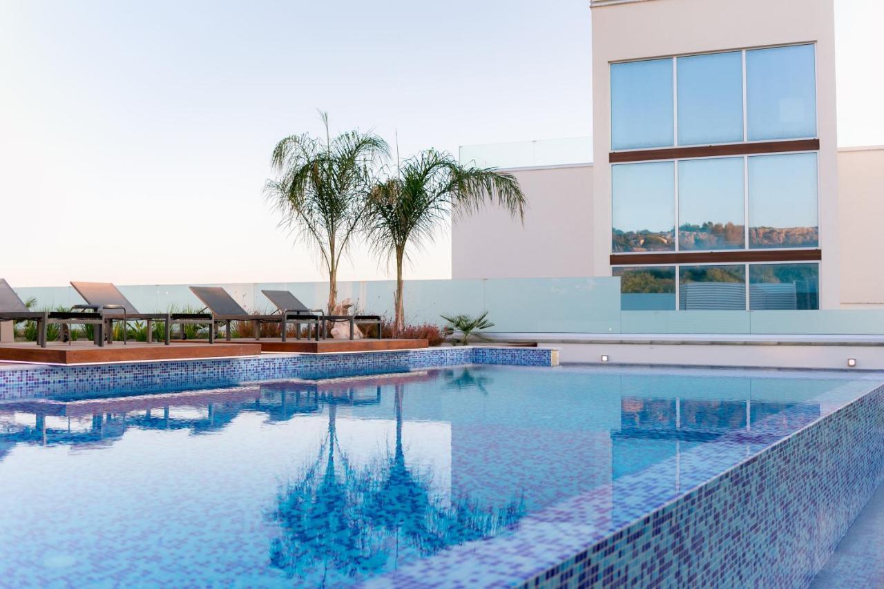 Sea Pearl Beachfront Villas - Breeze 아이아 나파 외부 사진