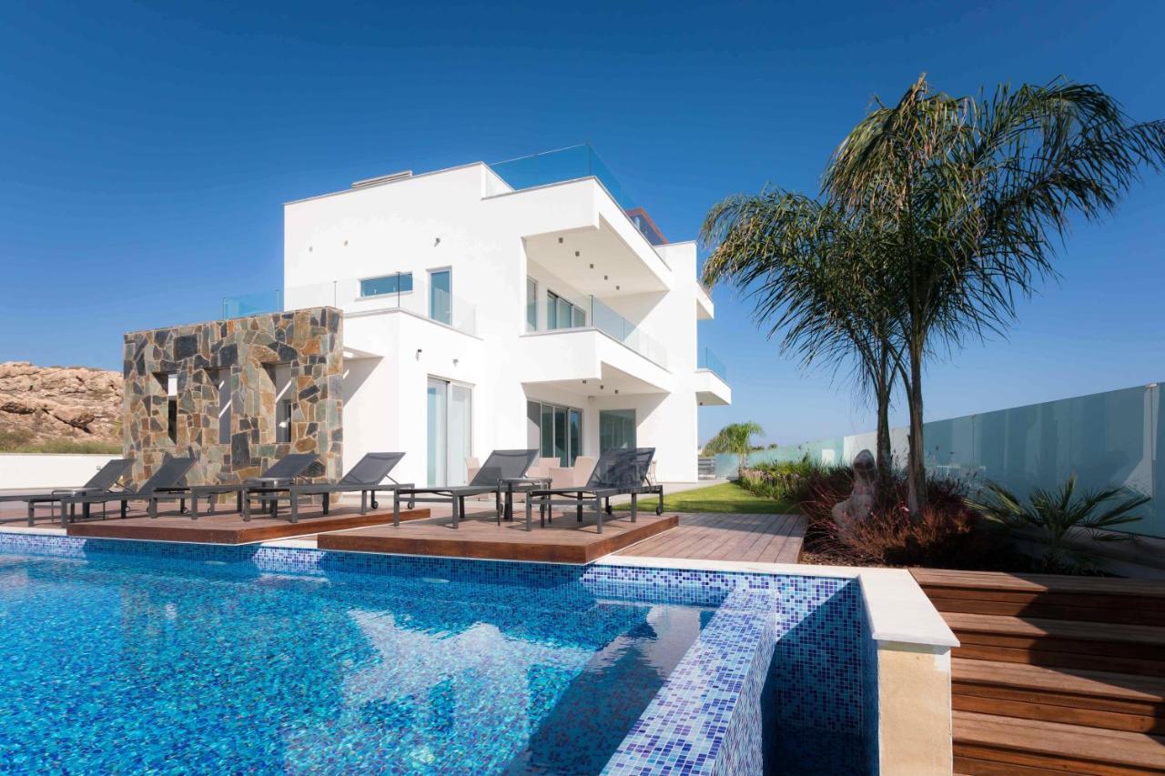 Sea Pearl Beachfront Villas - Breeze 아이아 나파 외부 사진