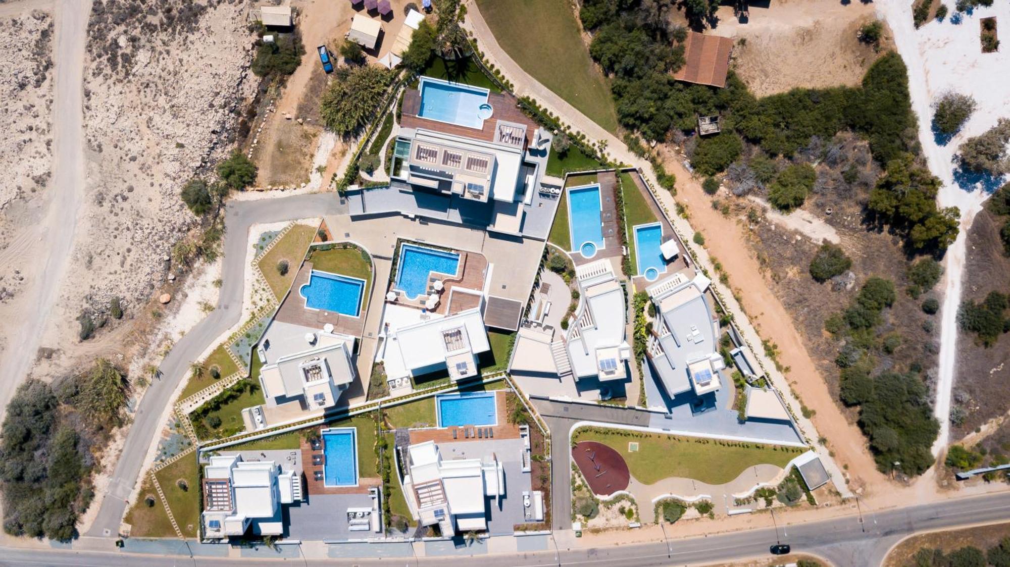 Sea Pearl Beachfront Villas - Breeze 아이아 나파 외부 사진