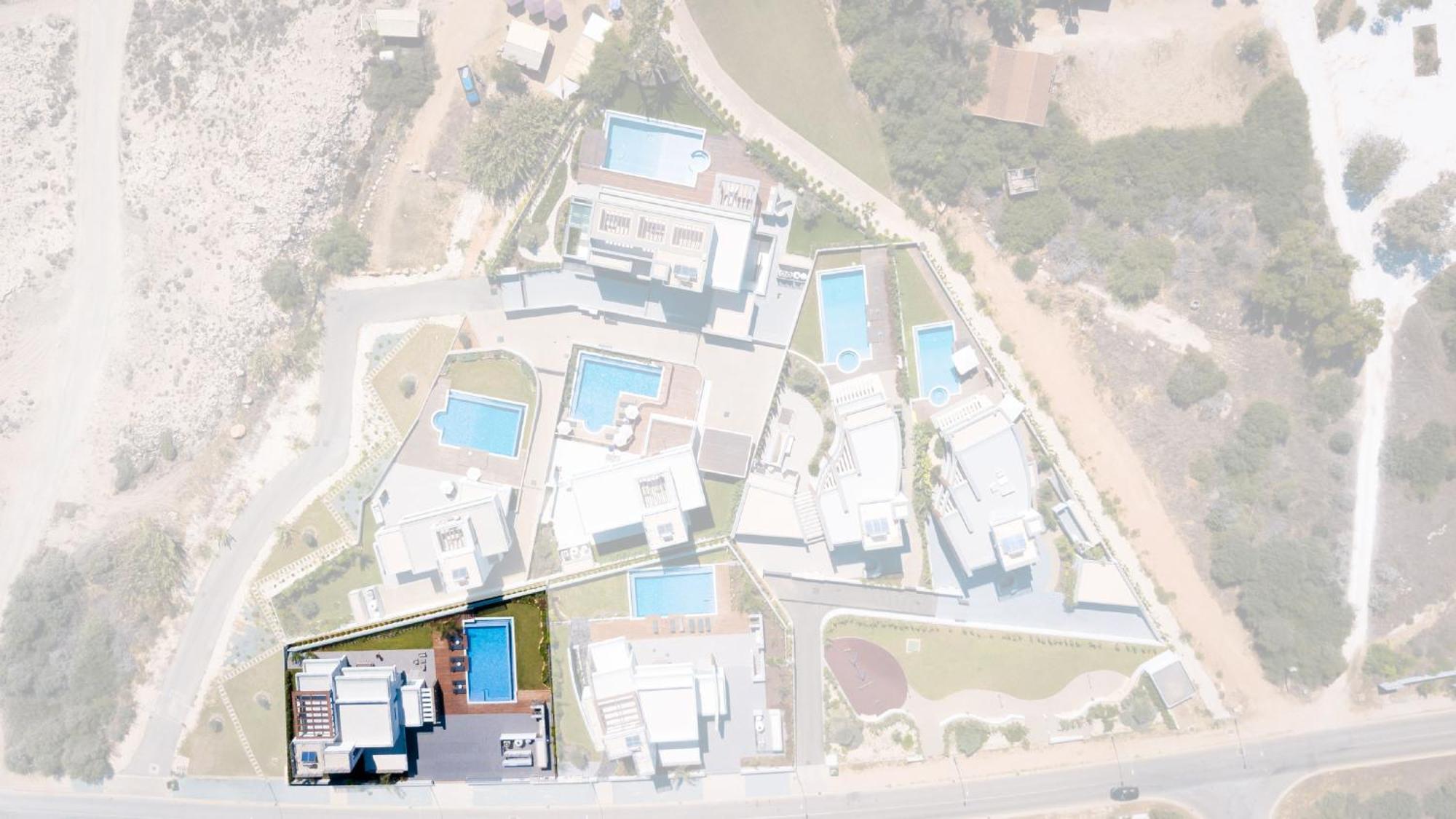 Sea Pearl Beachfront Villas - Breeze 아이아 나파 외부 사진